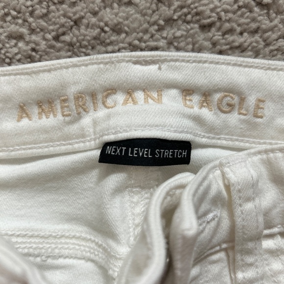 American Eagle White Jeans - Picture 2 of 3
